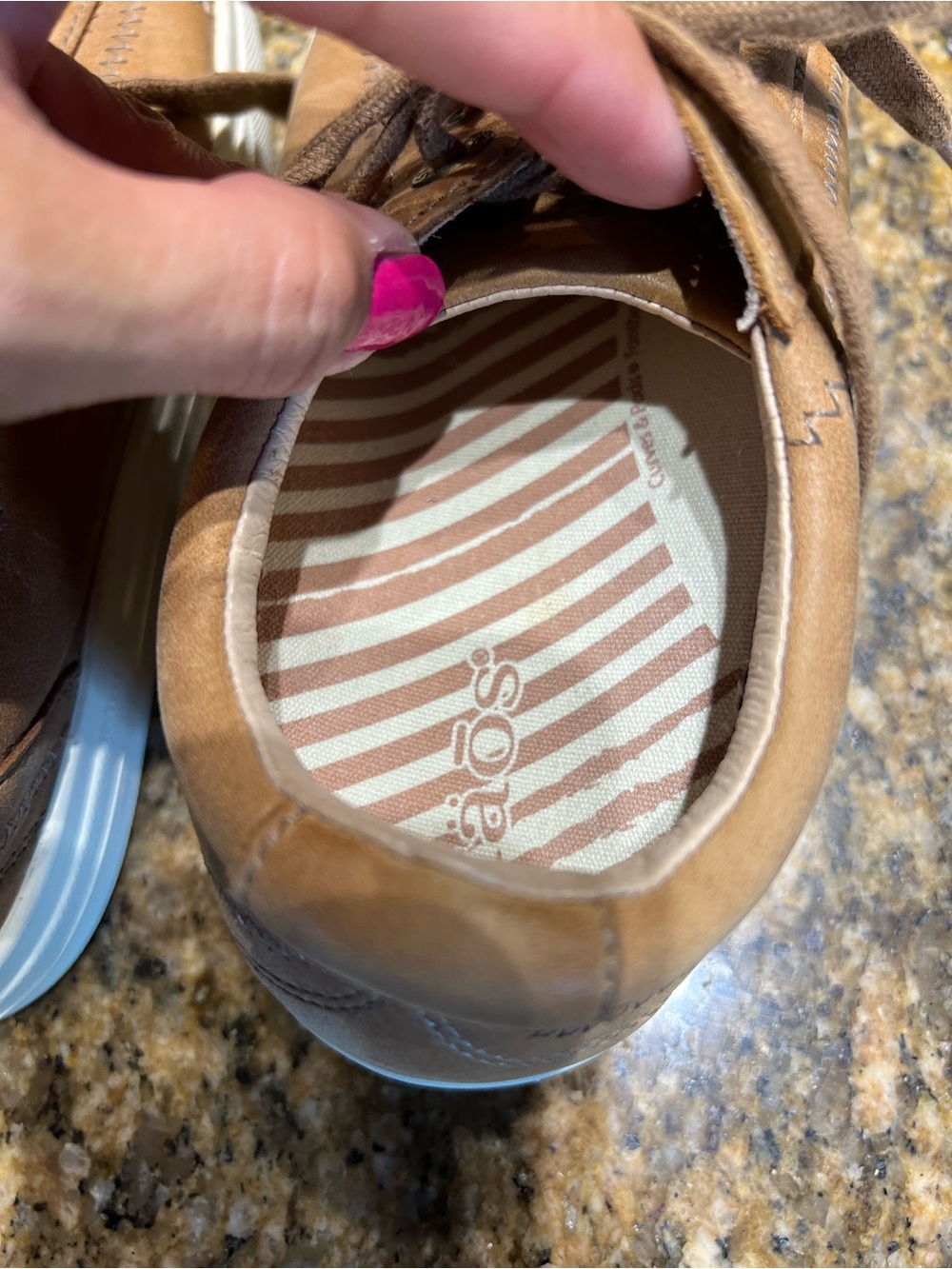Taos women’s Brown Leather Lace-Up Sneakers - Picture 13 of 13